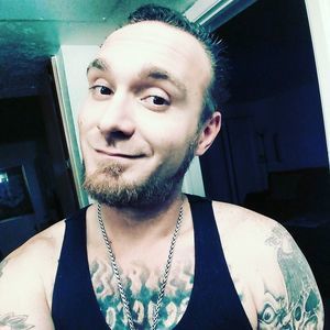 Meet your Posher, Devin